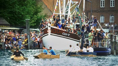 66-Neuhaus-Pappbootrenn0089