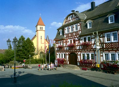 Ev-Kirche-Rathaus_01